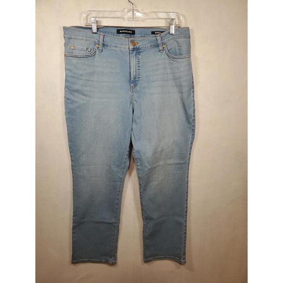 Bandolino Mandie Womens Jeans Size 16 Mid-Rise Straight Leg Light Wash - Picture 1 of 9
